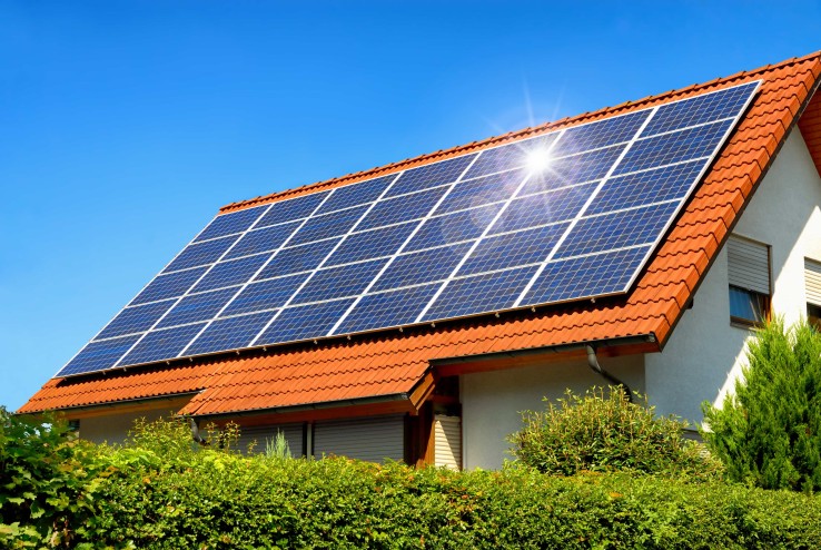 Solaranlage Dach komprimiert