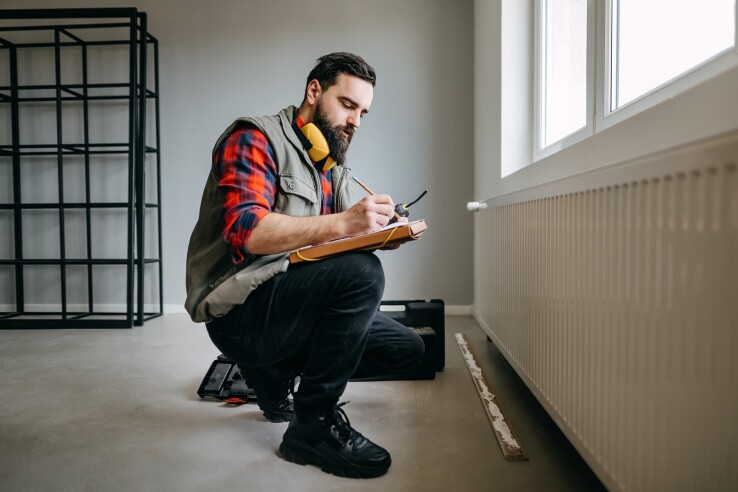 Il convient de faire appel à un professionnel pour la réparation et pour l'installation du nouveau système de chauffage