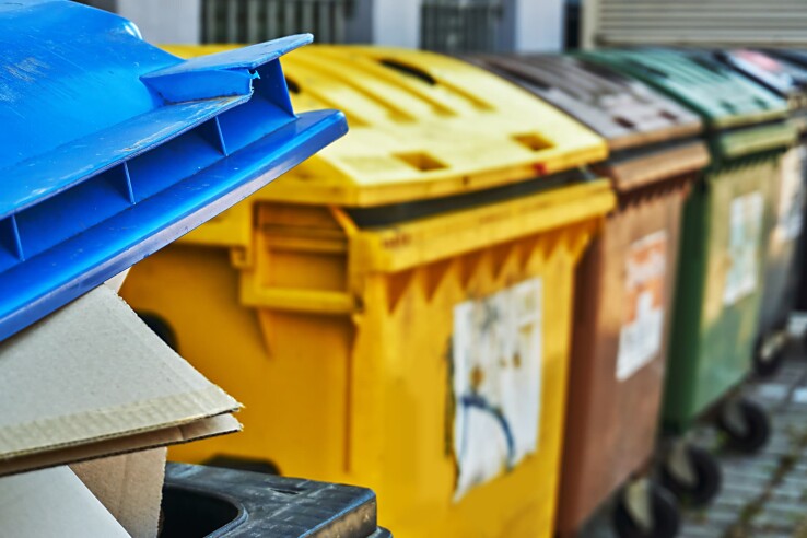 Le carton, le verre et les autres déchets ménagers sont collectés séparément et recyclés dans les règles de l'art.