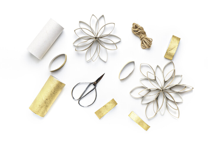 Décorations de Noël faites avec des rouleaux de papier toilette