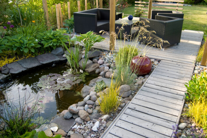 Etang : aménager une terrasse